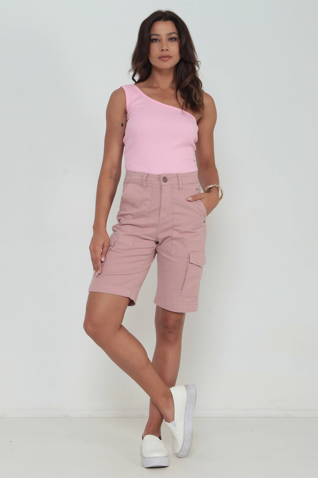 Bermuda Feminina Sarja Alfaiataria Cargo Lilás sem Elastano