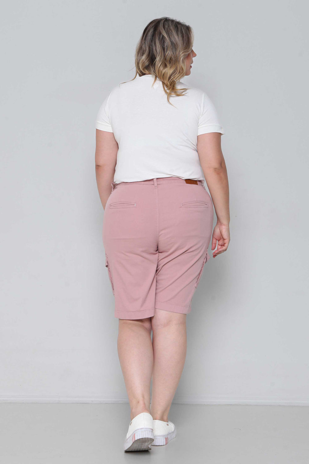 Bermuda Feminina Sarja Alfaiataria Cargo Lilás sem Elastano