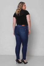Calça Feminina Jeans Skinny Padrão a Plus com Elastano