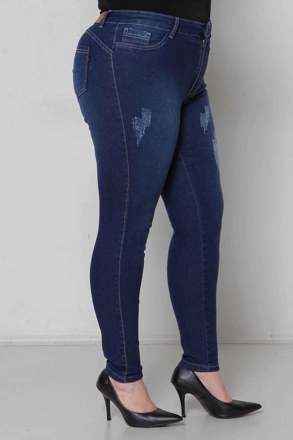 Calça Feminina Jeans Skinny Padrão a Plus com Elastano