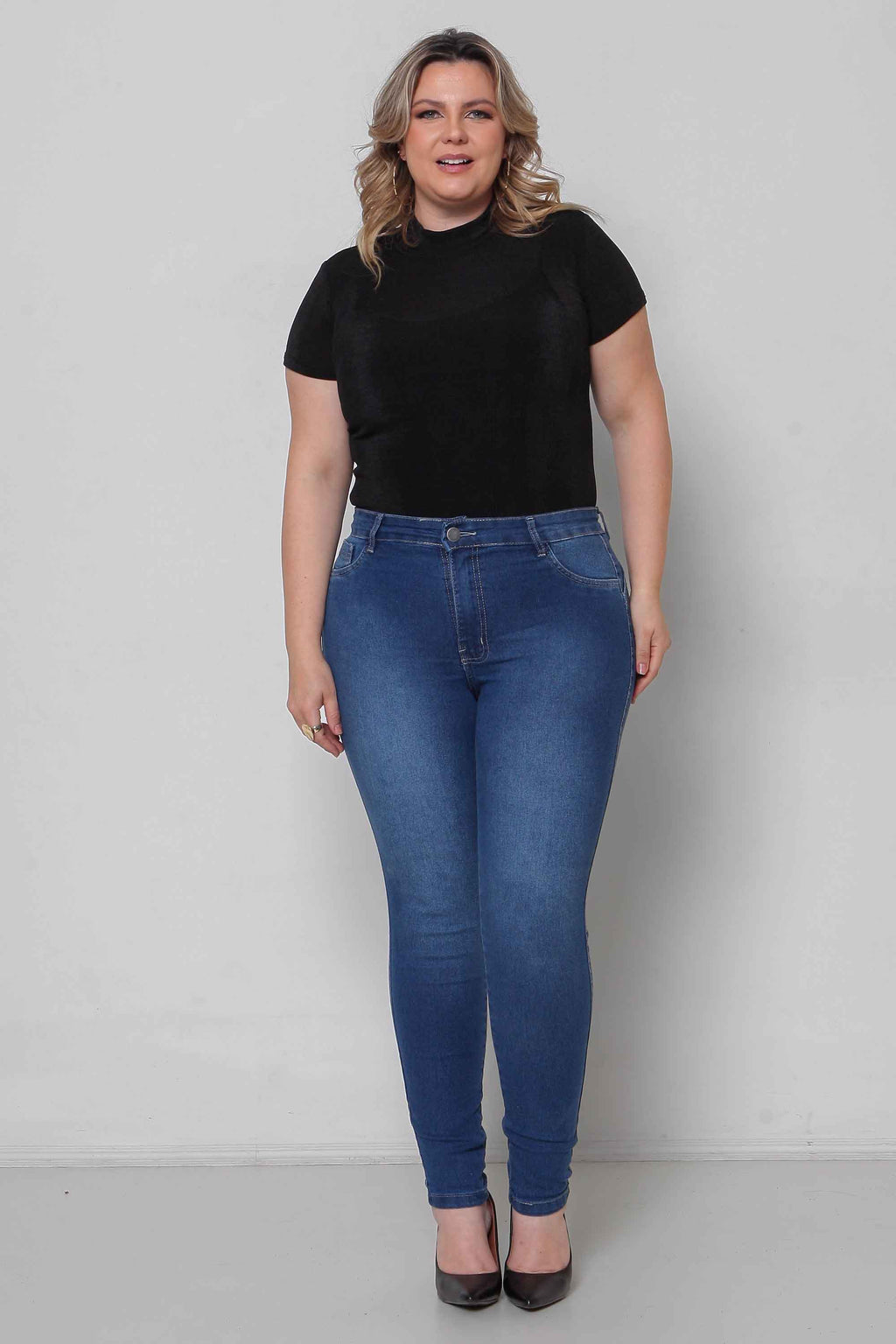 Calça Feminina Jeans Skinny com Elastano