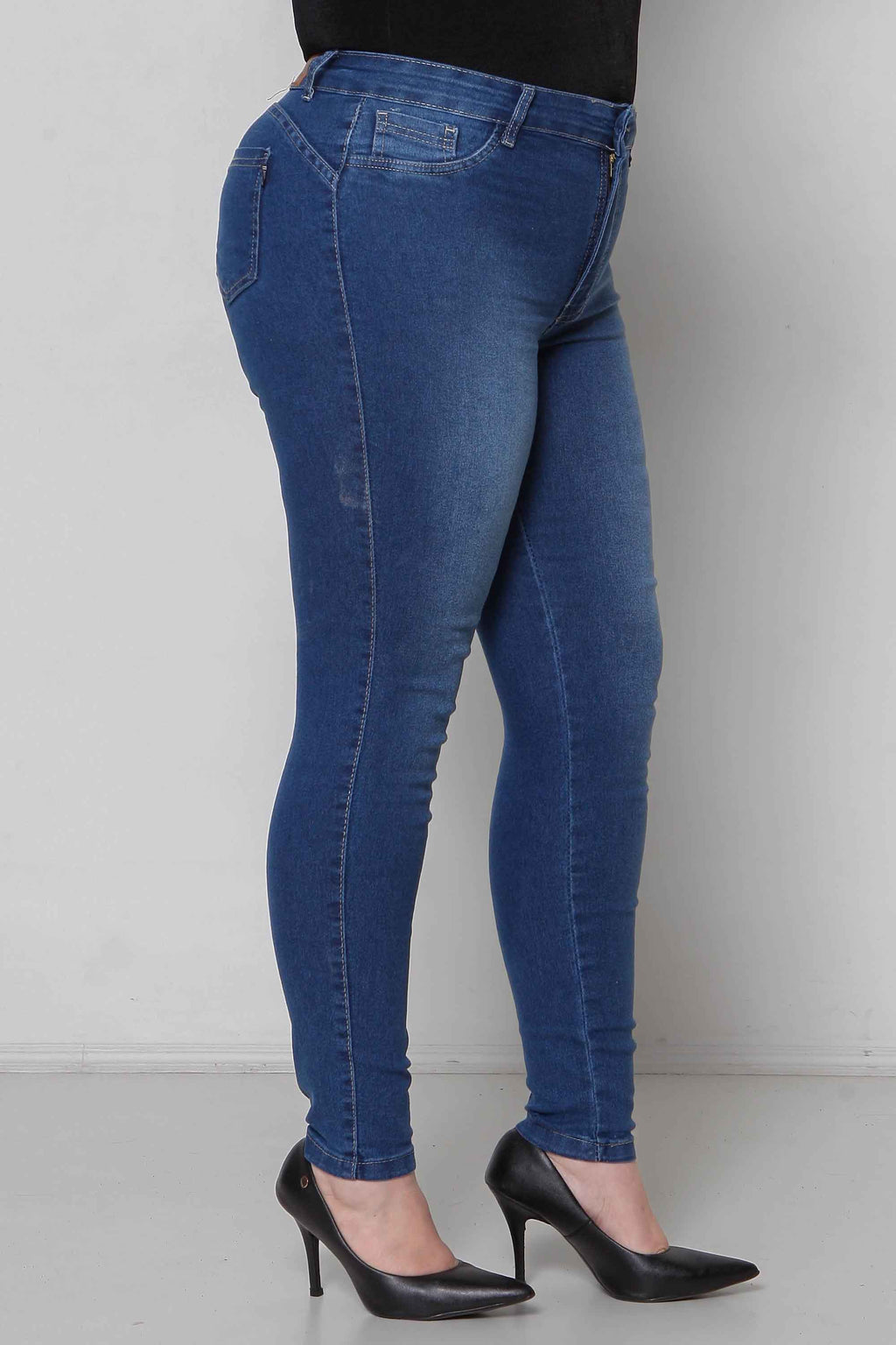 Calça Feminina Jeans Skinny com Elastano