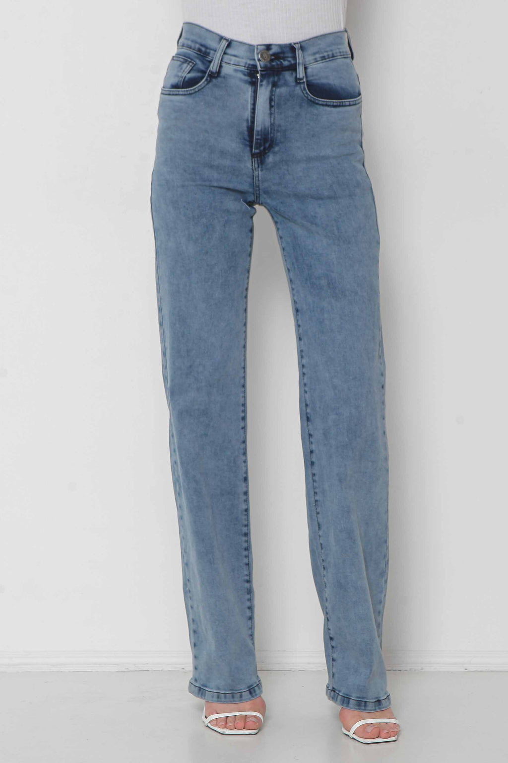 Calça Feminina Jeans Wide Leg com Elastano Padrão a Plus