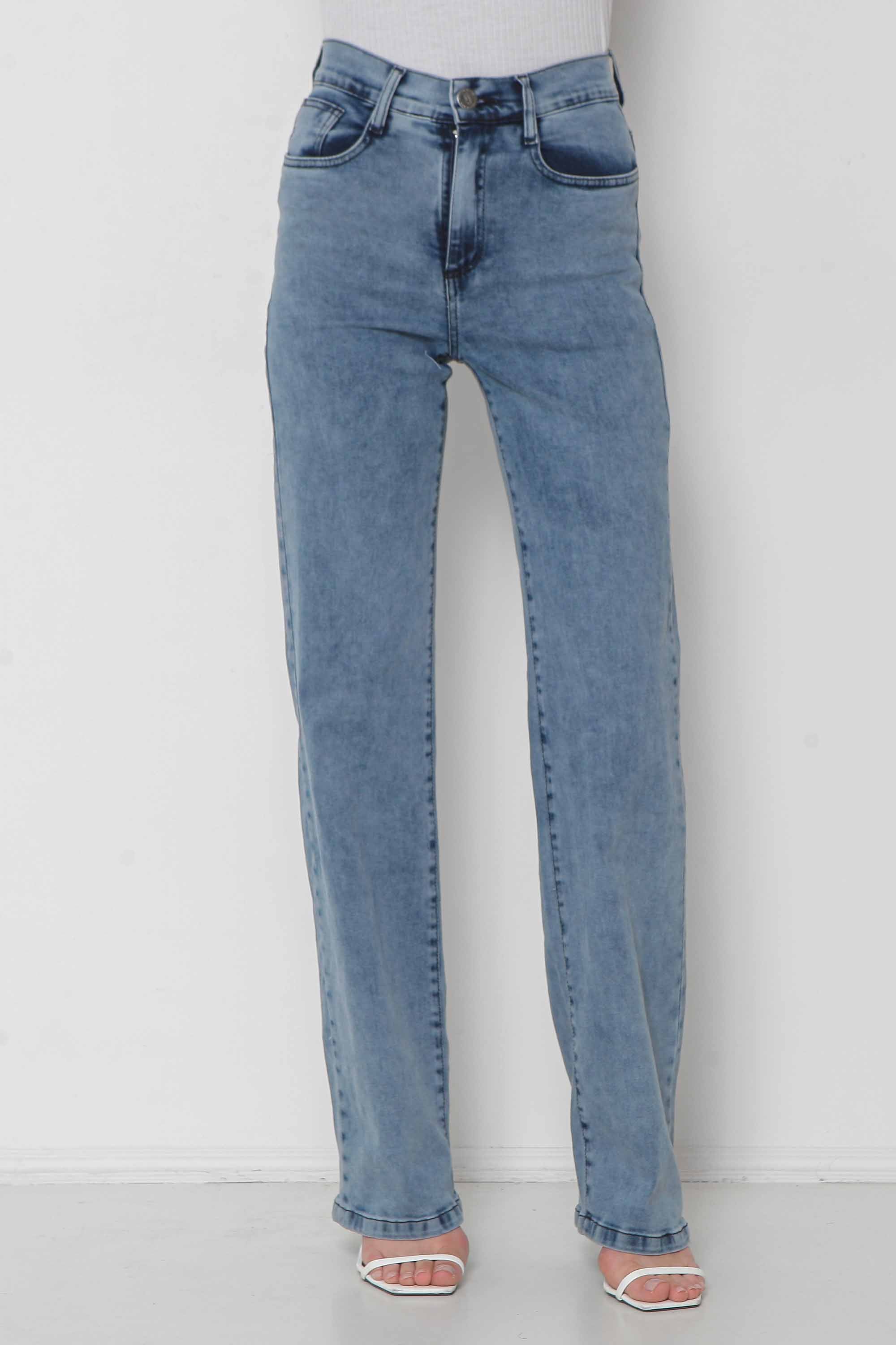 Calça Feminina Jeans Wide Leg com Elastano Padrão a Plus