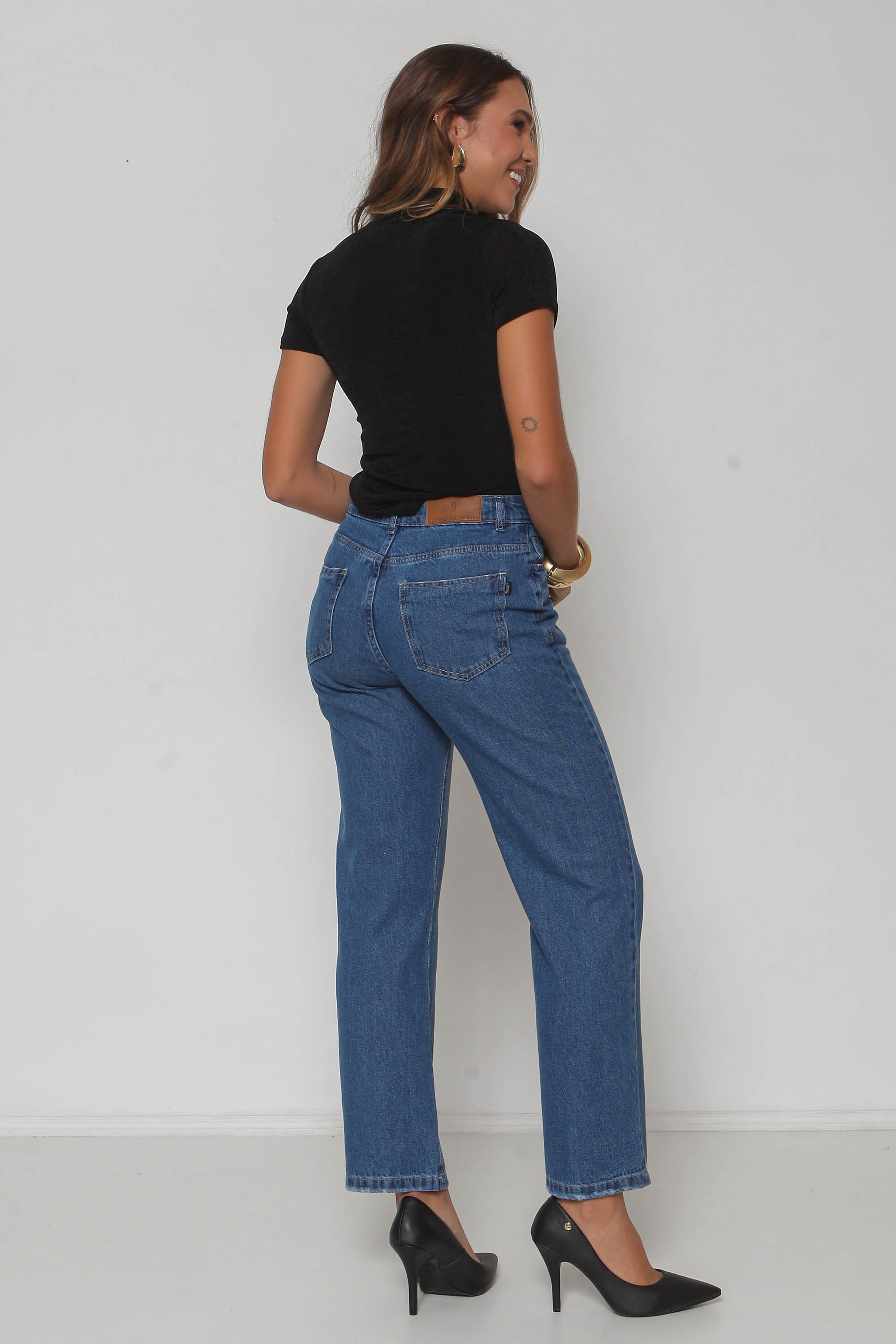 Calça Feminina Jeans Reta Lavagem Escura sem Elastano