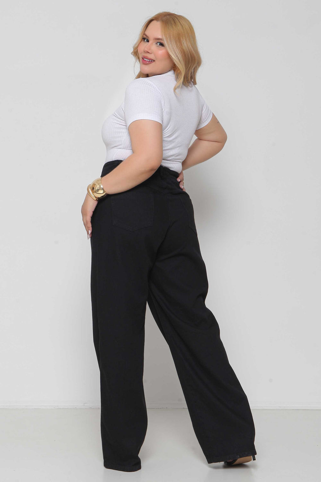 Calça Feminina Jeans Wide Leg Preta com Elástico Cós