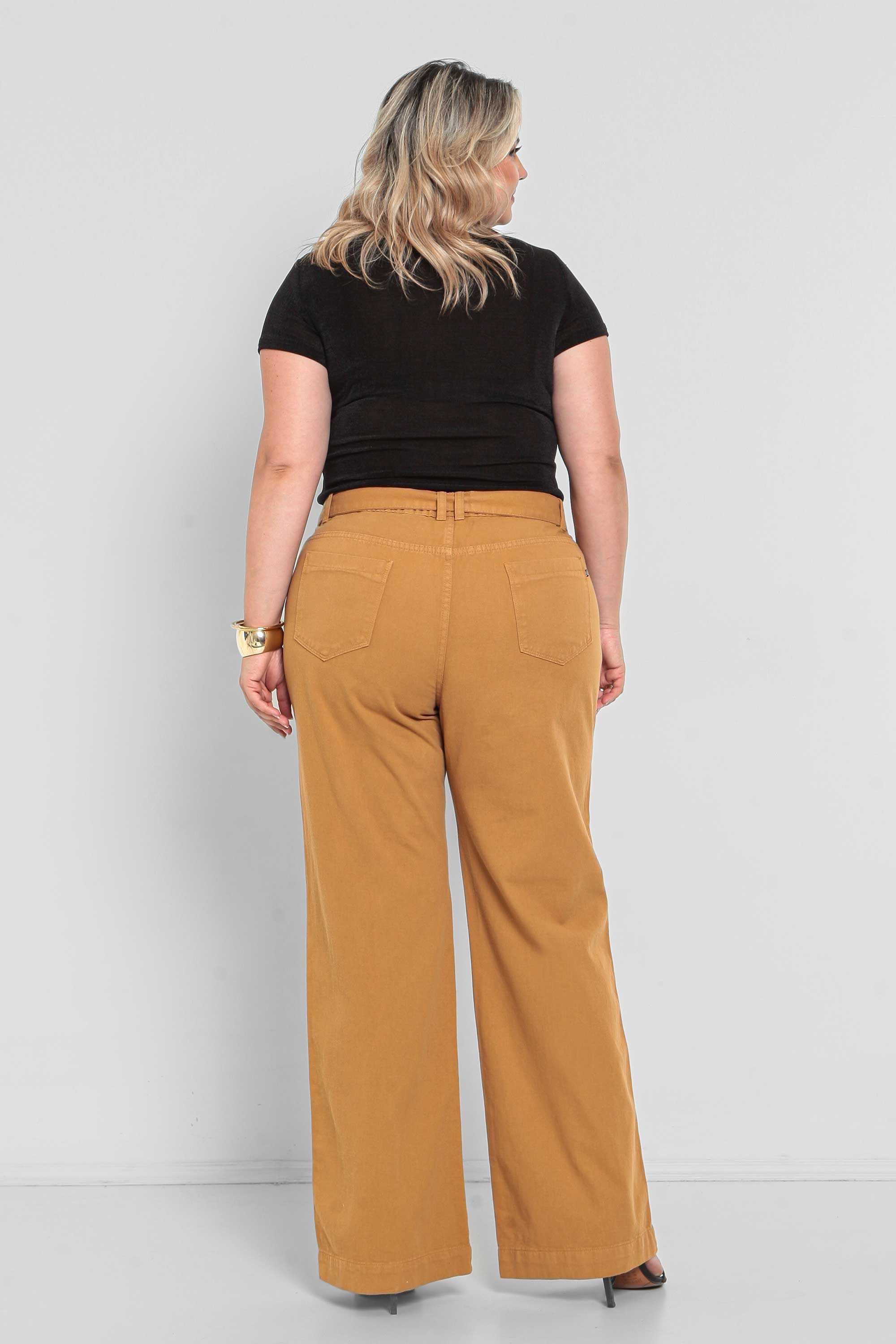 Calça Feminina Sarja Wide Leg com Cinto Cáqui Padrão a Plus Size