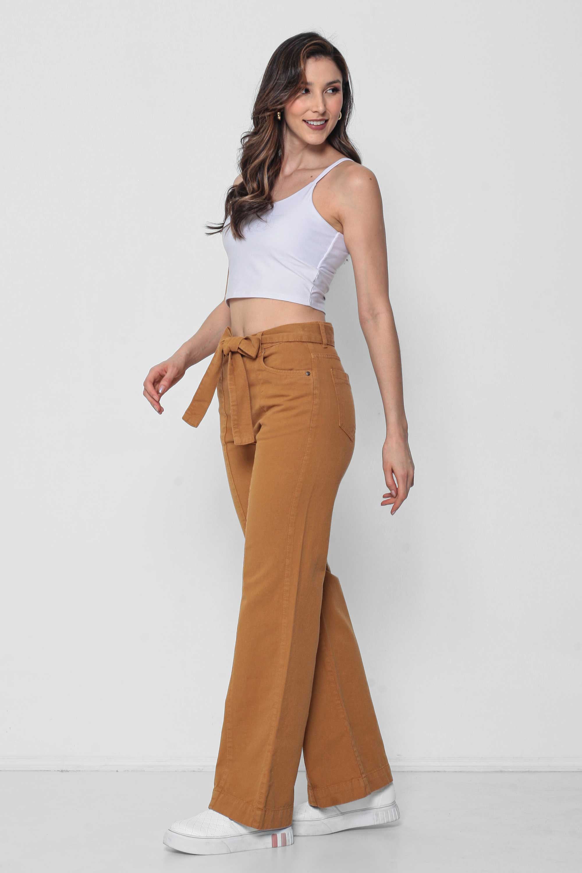 Calça Feminina Sarja Wide Leg com Cinto Cáqui Padrão a Plus Size