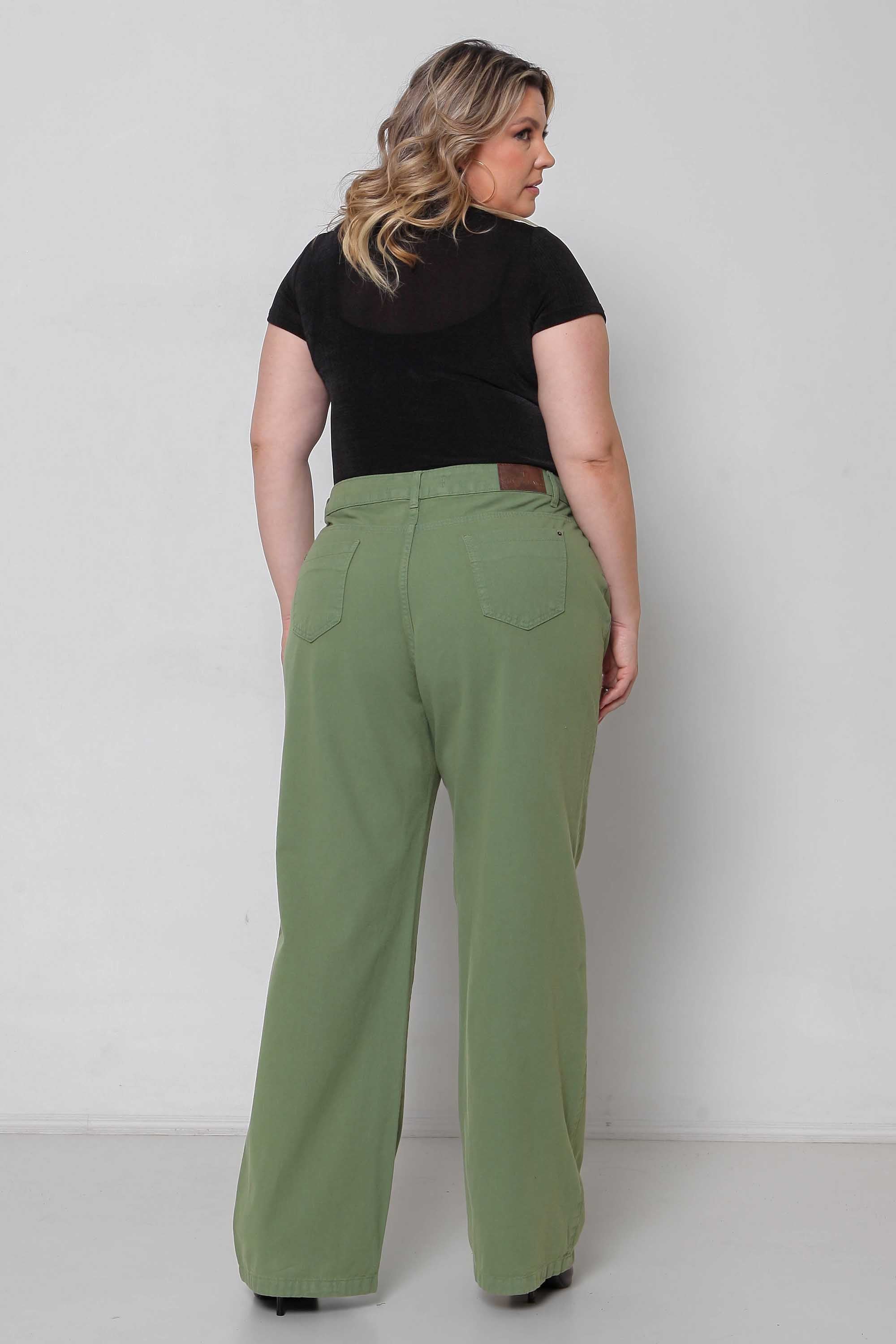 Calça Feminina Sarja Wide Leg Padrão a Plus Verde