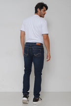 Calça Jeans Masculina Skinny Escura com Puídos