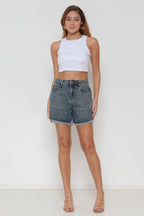 Short Feminino Jeans Mom Marmorizado Barra Desfiada s/ Lycra