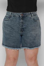Short Feminino Jeans Mom Marmorizado Barra Desfiada s/ Lycra
