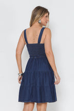 Vestido Jeans Clássico com Alças e Elástico Cintura