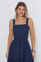 Vestido Jeans Longo com Alças e Elástico Cintura