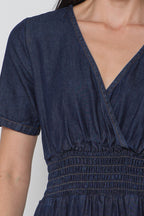 Vestido Longo Jeans com Elástico Cintura e Manga Curta