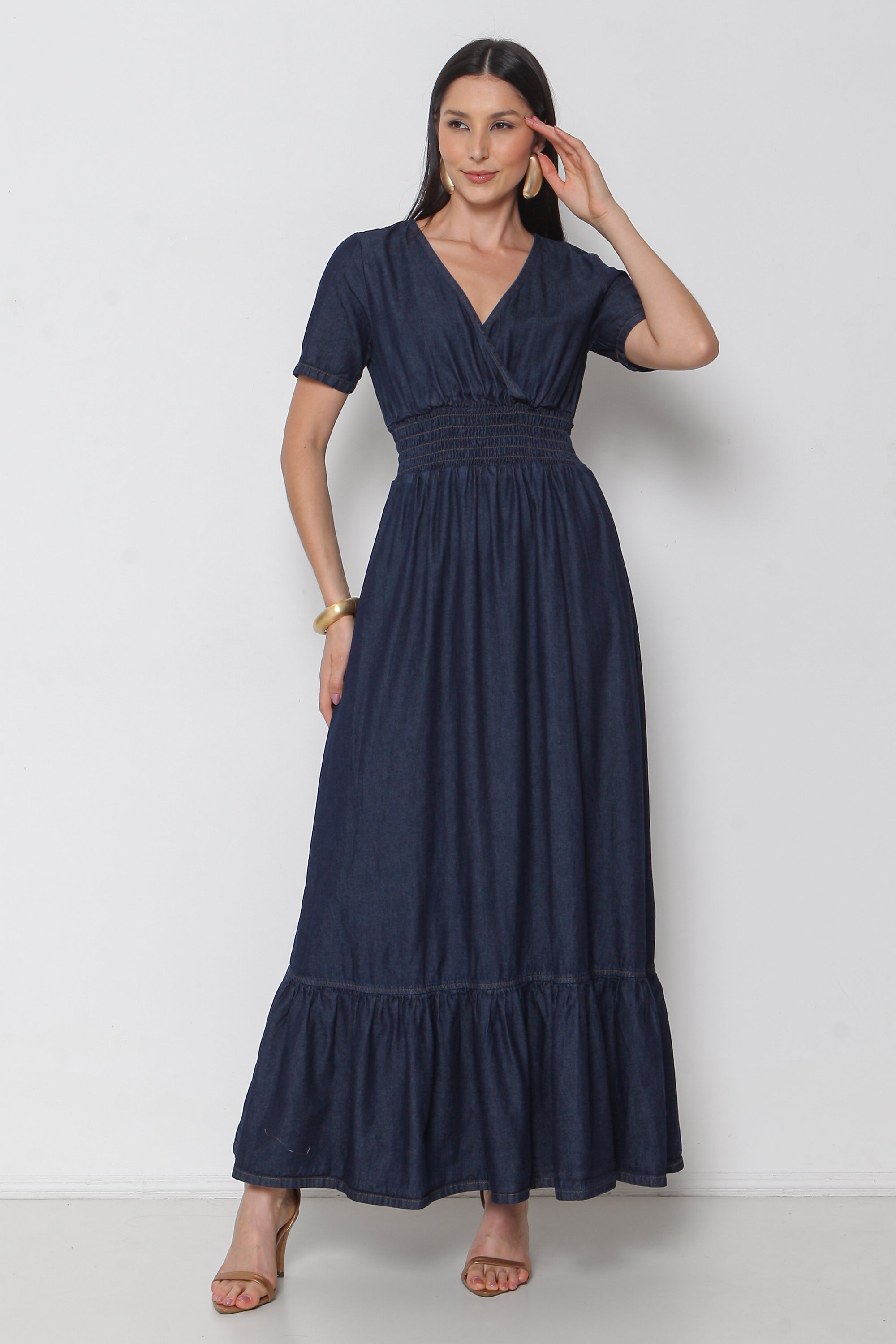 Vestido Longo Jeans com Elástico Cintura e Manga Curta