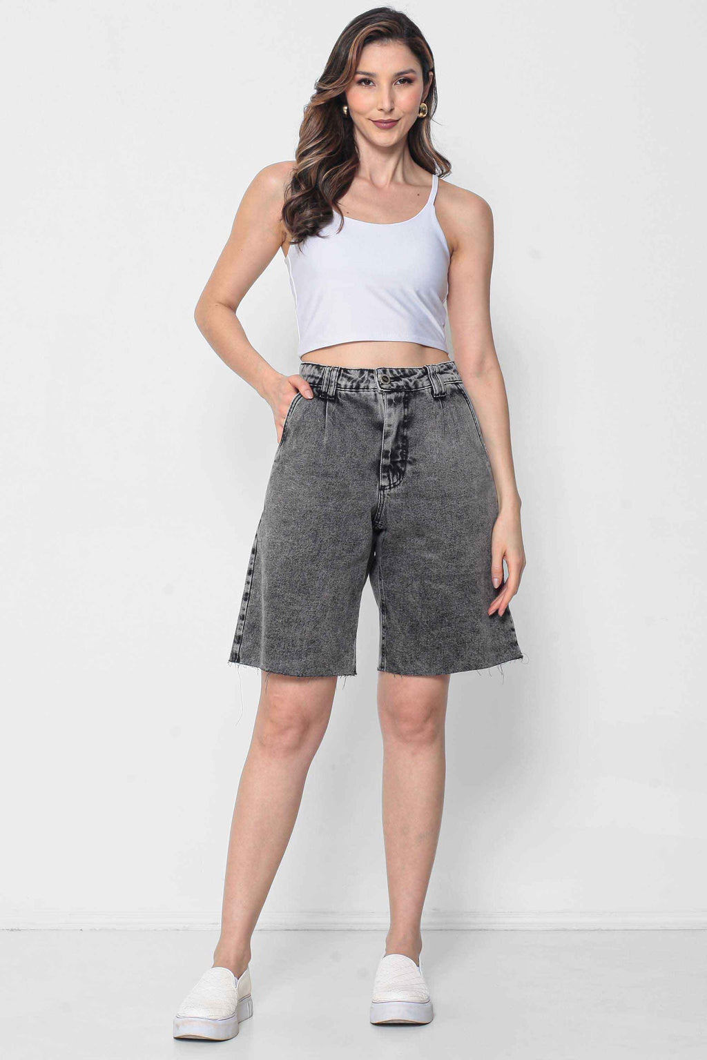 Bermuda Feminina Jeans Jorts com Pence Preta