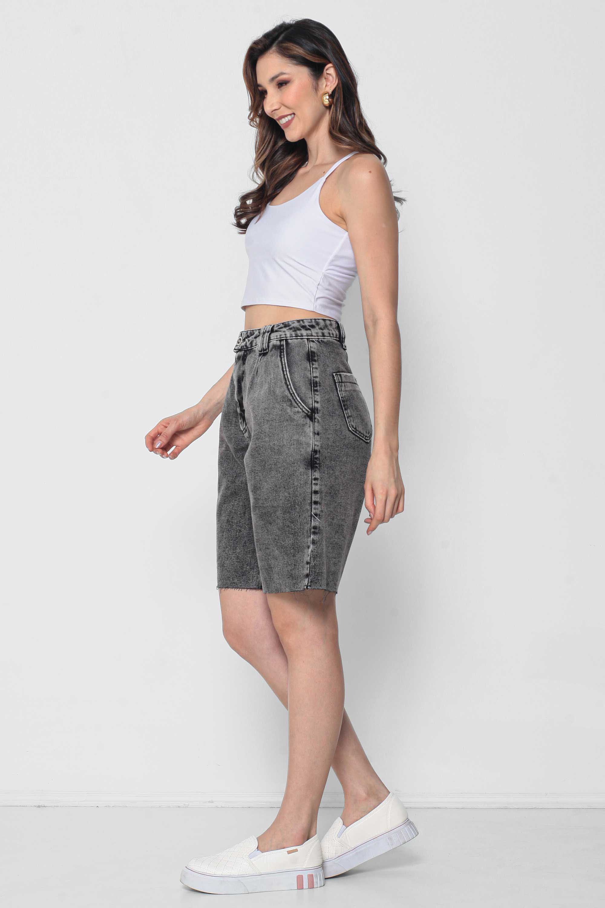 Bermuda Feminina Jeans Jorts com Pence Preta