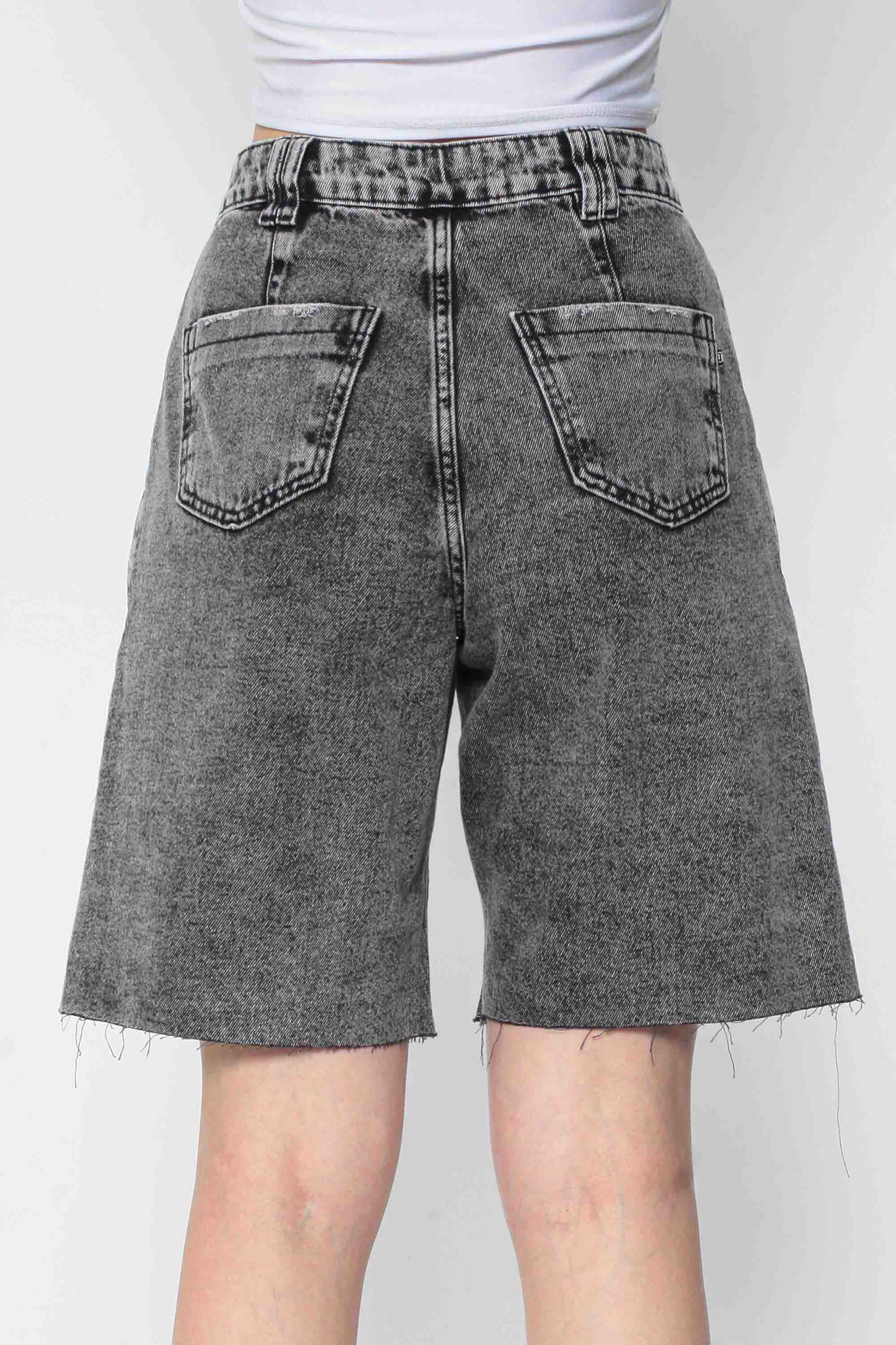 Bermuda Feminina Jeans Jorts com Pence Preta