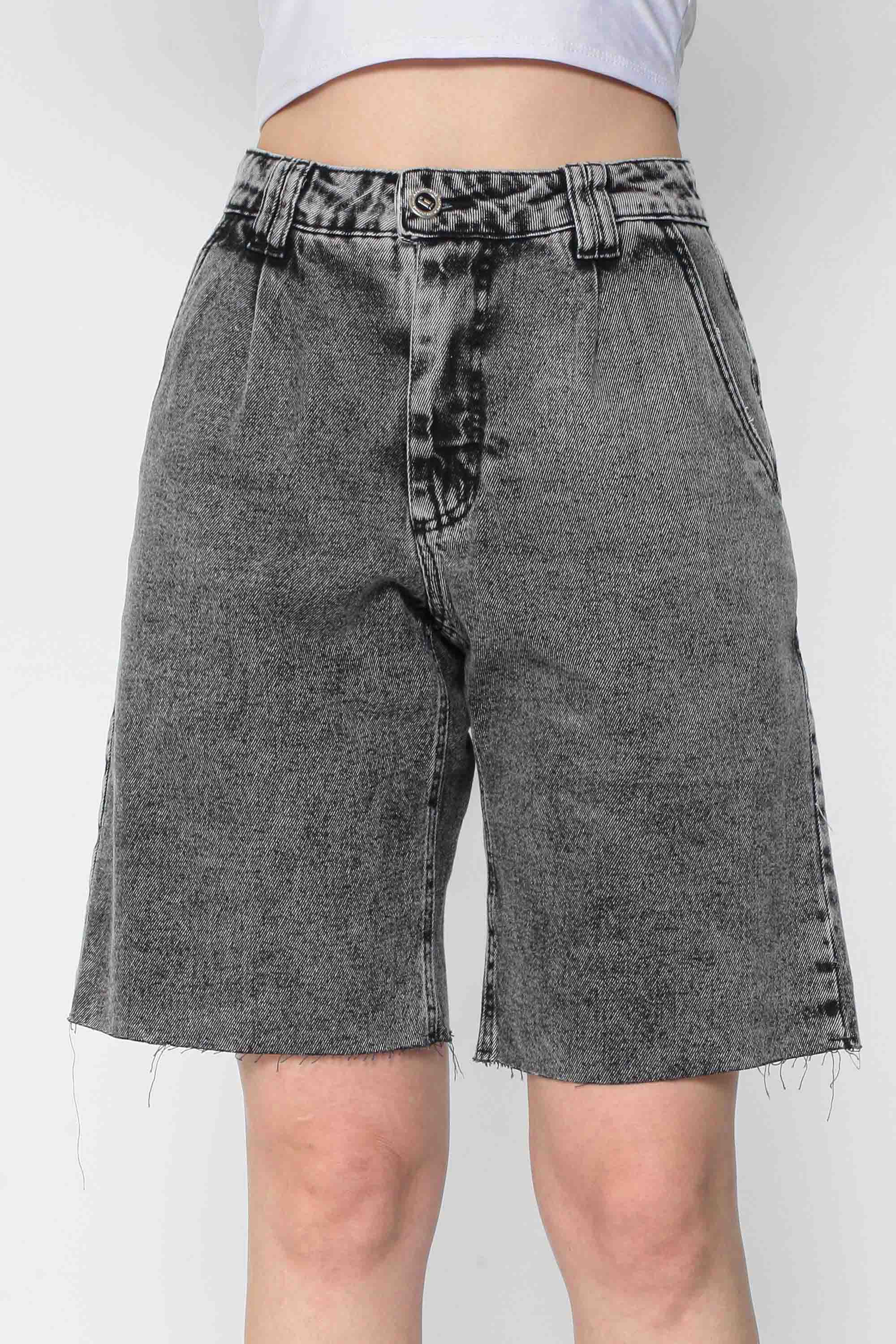 Bermuda Feminina Jeans Jorts com Pence Preta