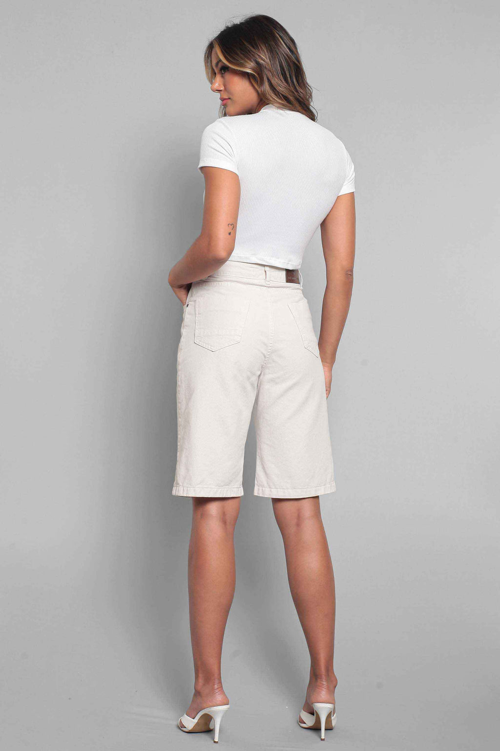 Bermuda Sarja Feminina Jorts