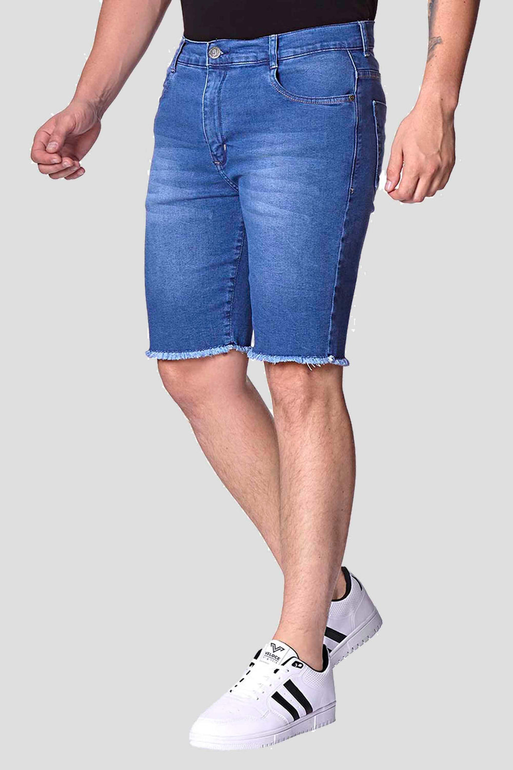 Bermuda Jeans Masculina com Barra Desfiada