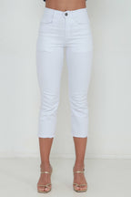 Calça Feminina Sarja Reta Capri Branca com Elastano