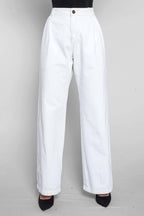 Calça Feminina Sarja Wide Leg com Pence Off-White