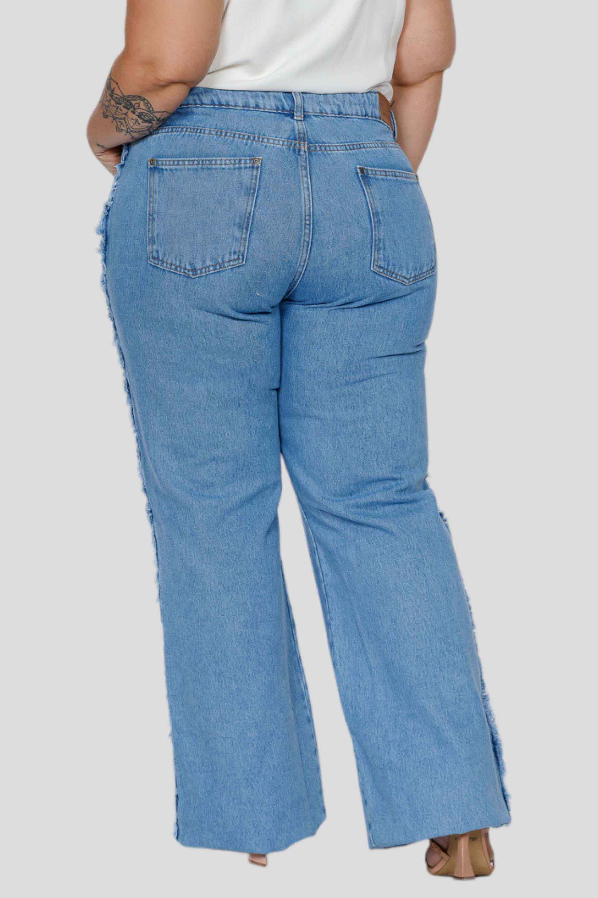 Calça Feminina  Wide Leg Com Detalhe Lateral Plus Size