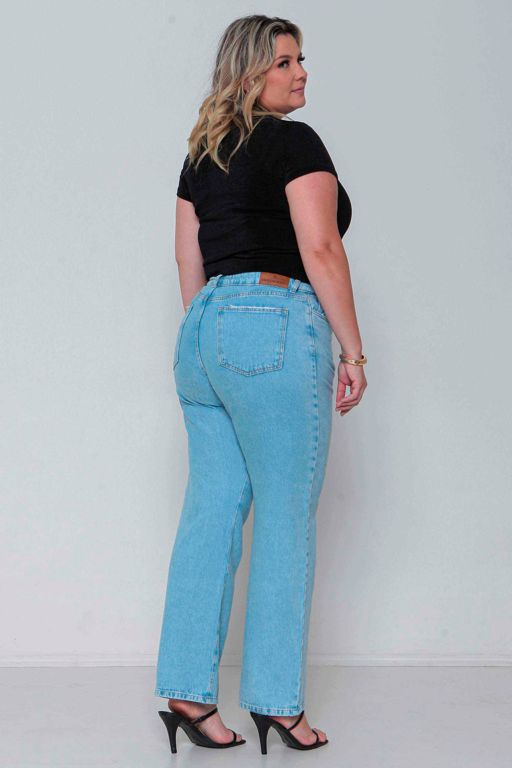 Calça Feminina Jeans Reta