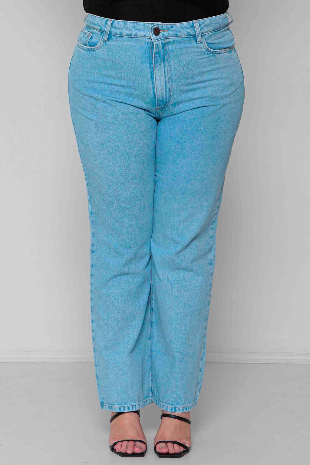 Calça Feminina Jeans Reta