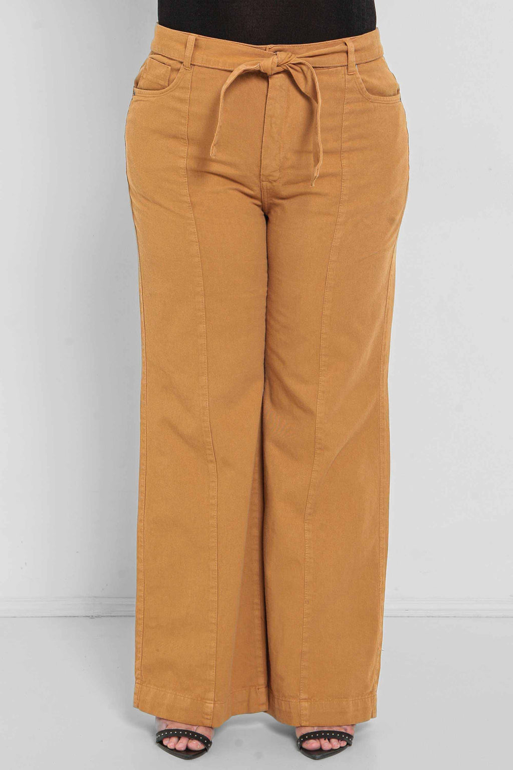Calça Feminina Sarja Wide Leg com Cinto Cáqui Padrão a Plus Size
