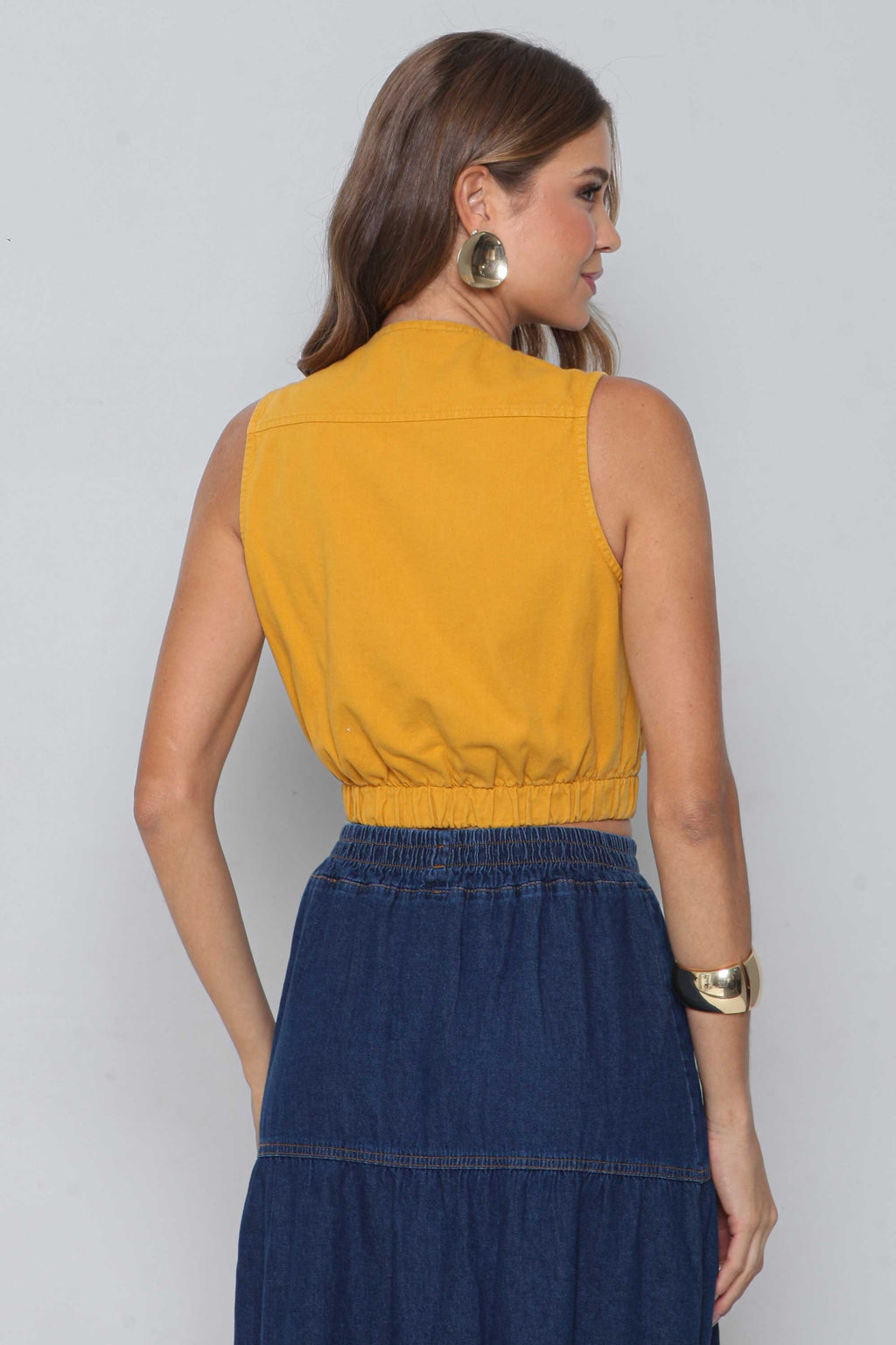 Colete Feminino Sarja Cropped Caramelo com Elástico Padrão a Plus sem Elastano