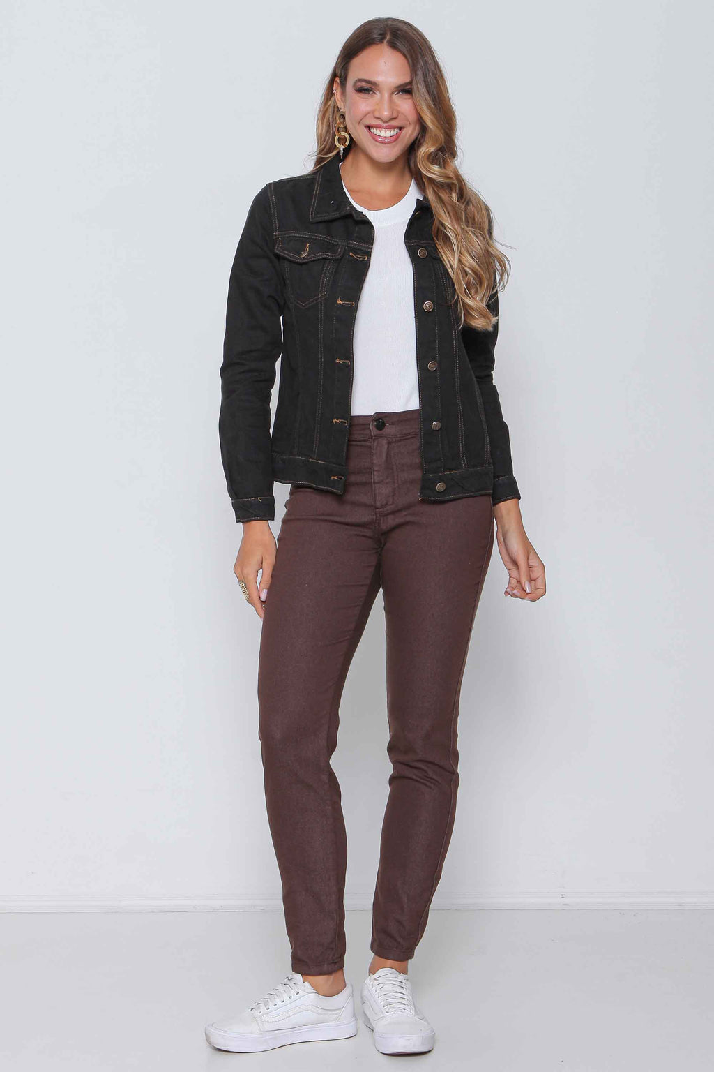 Jaqueta Sarja Feminina Regular Preta costura Caramelo sem Elastano