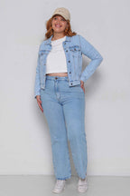 Jaqueta Feminina Jeans Regular Clara e Escura com Bolsos