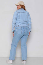 Jaqueta Feminina Jeans Regular Clara e Escura com Bolsos