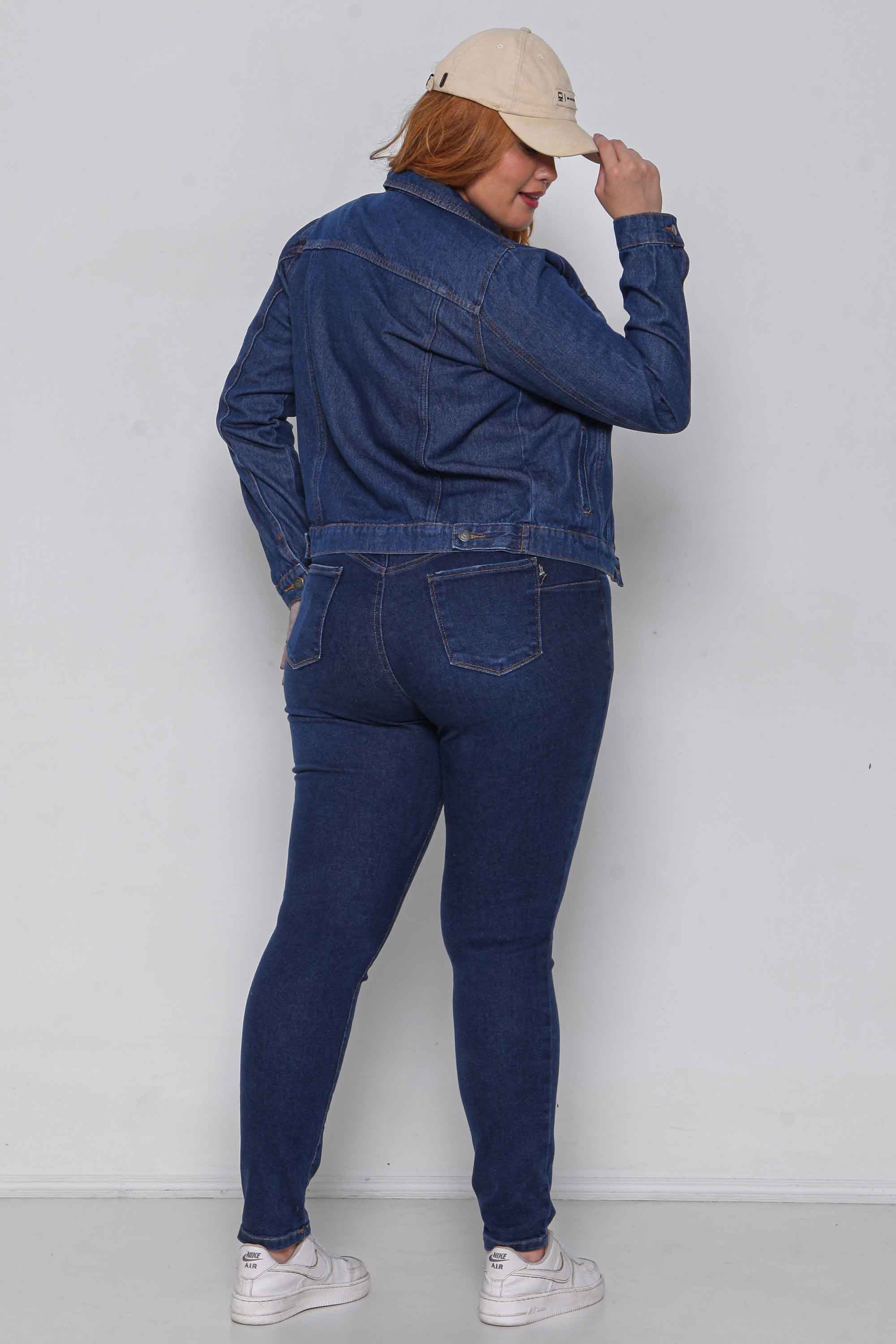 Jaqueta Feminina Jeans Regular Clara e Escura com Bolsos