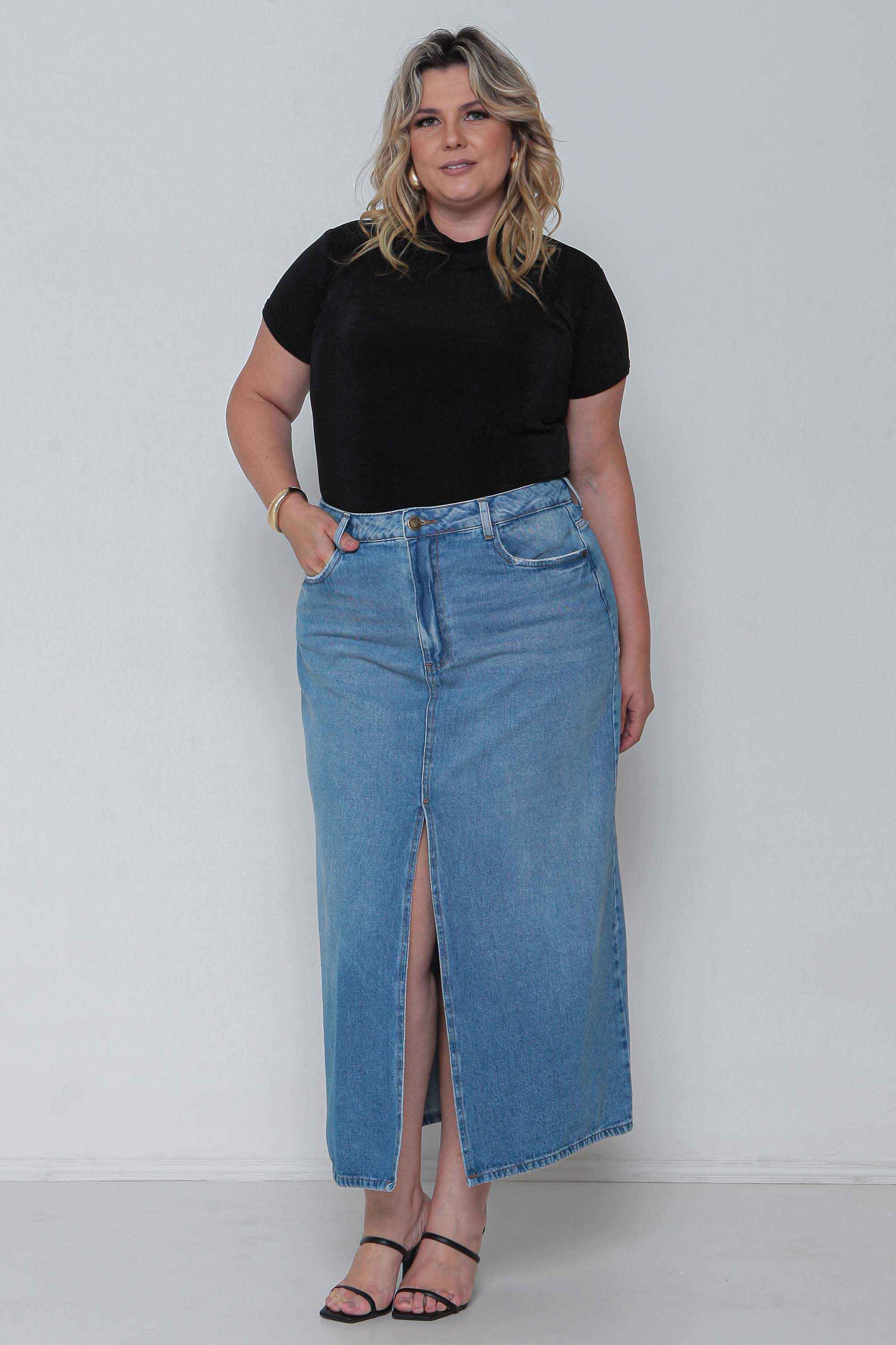 Saia Jeans Midi Fenda Frontal Padrão a Plus sem Elastano