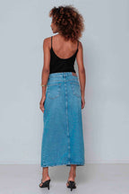 Saia Jeans Midi Fenda Frontal Padrão a Plus sem Elastano