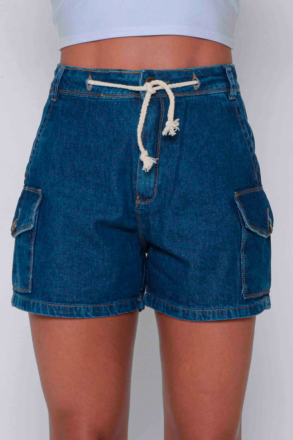 Shorts Jeans Feminino Cargo com Cordão