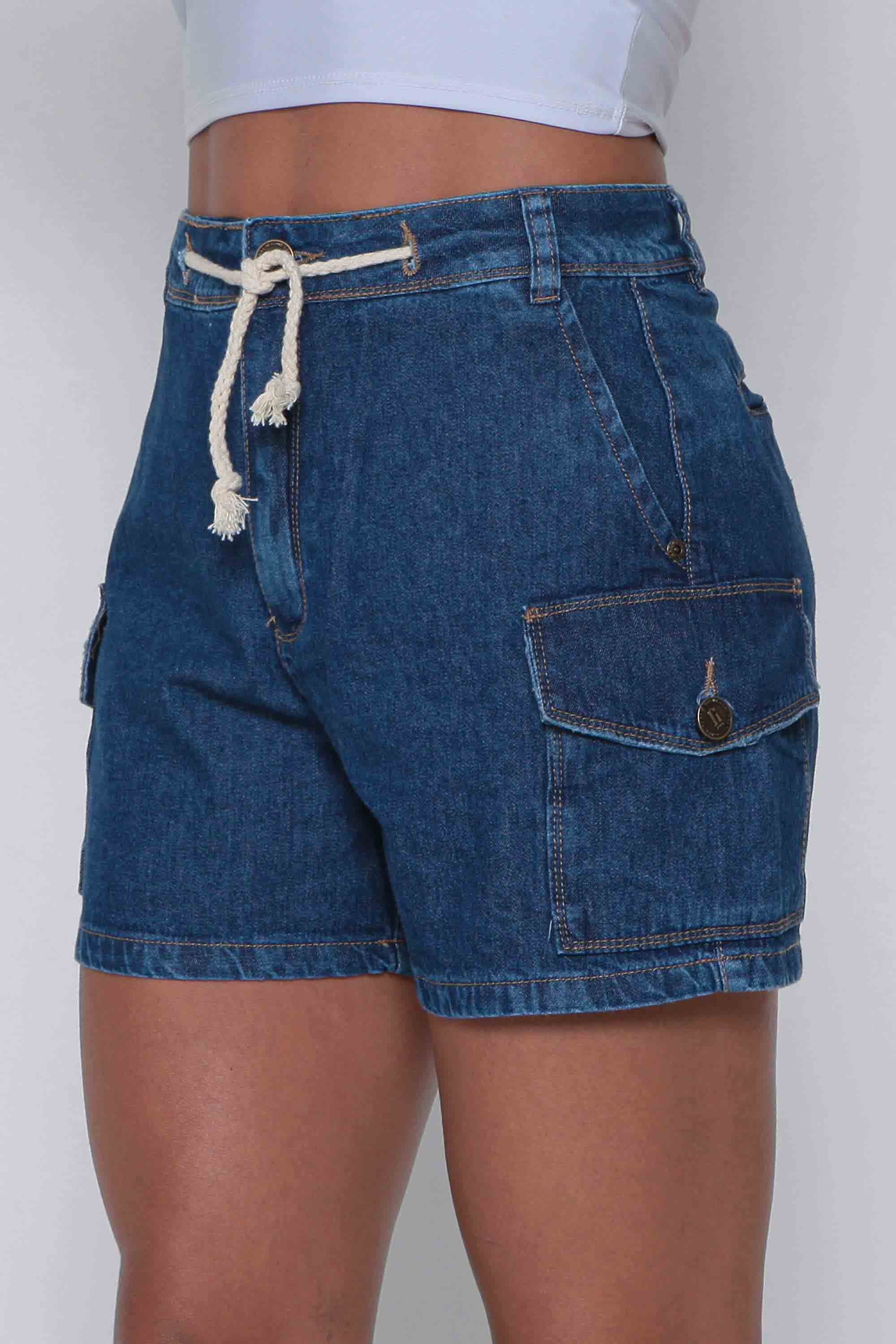 Shorts Jeans Feminino Cargo com Cordão