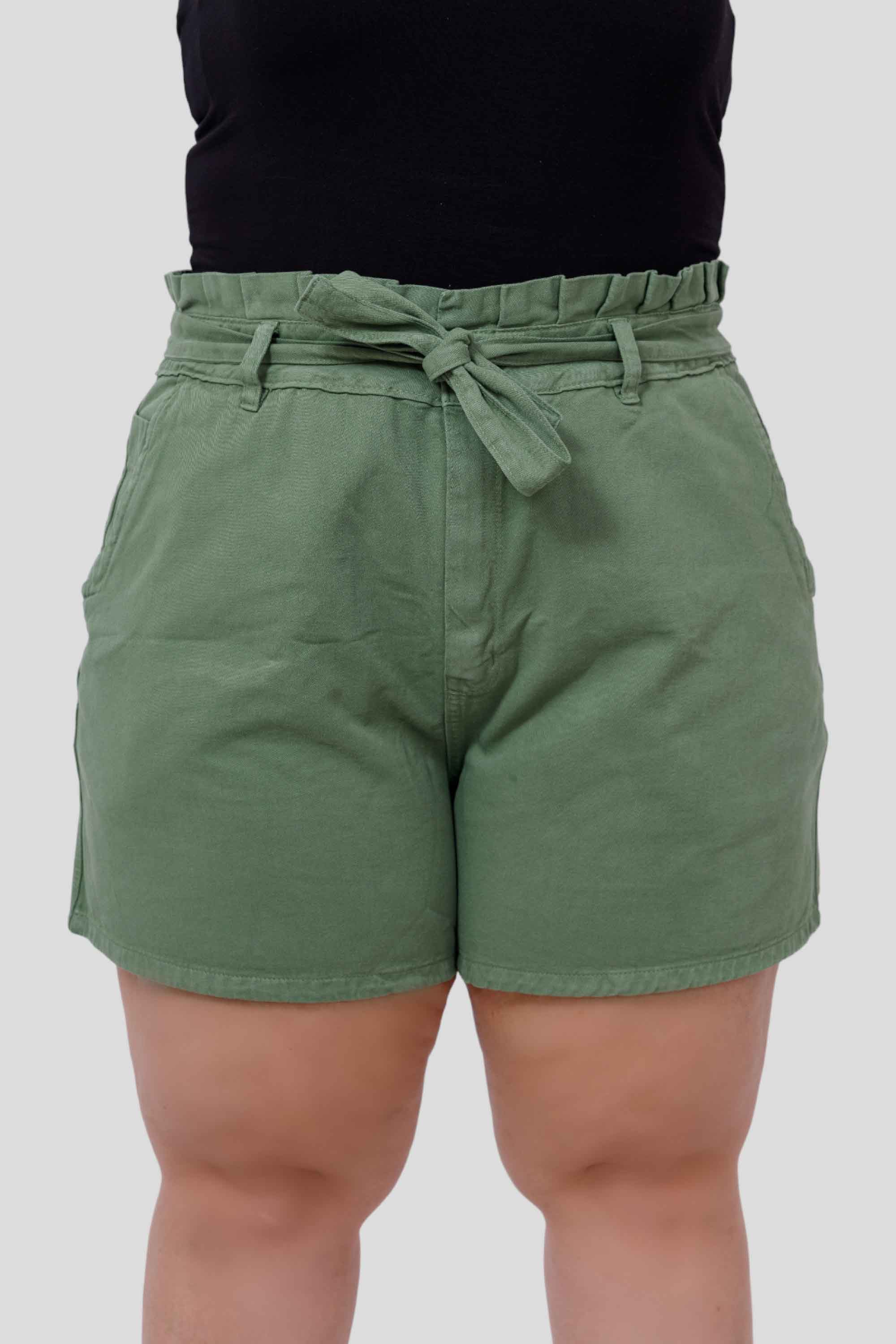 Shorts Sarja Feminino Mom Clochard com Cinto Plus Size