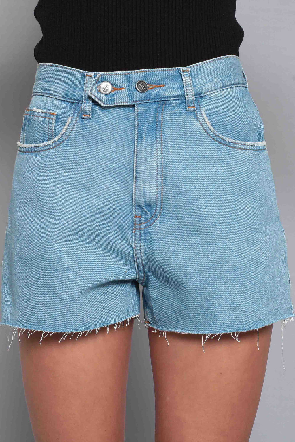Short Feminino Jeans Mom Barra a Fio